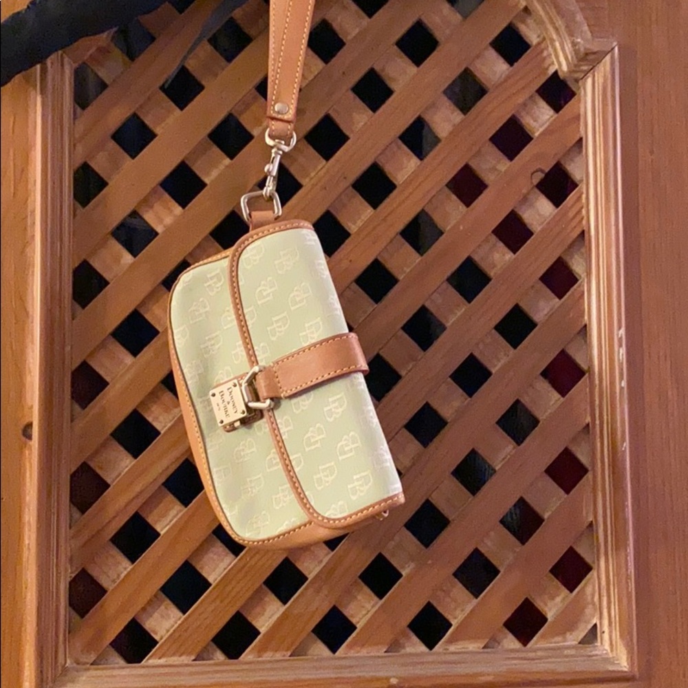 Dooney and Bourke wristlet